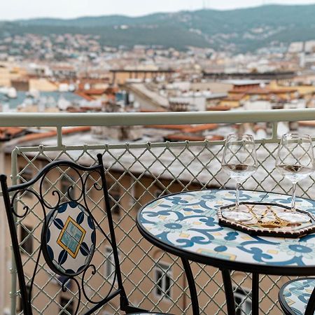 San Giusto Elegante Bilocale Con Balcone E Vista Leilighet Trieste Eksteriør bilde
